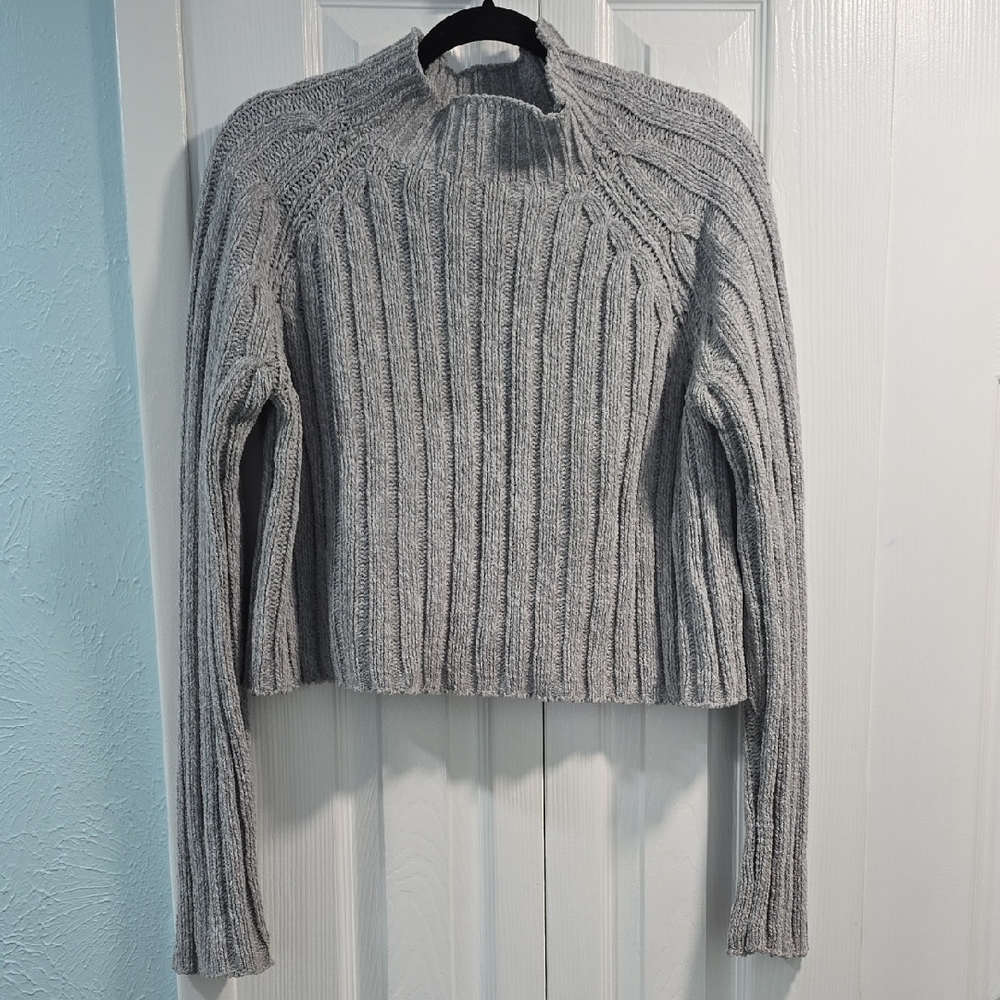 American Eagle Outfitters Gray Ribbed Turtleneck Sweater
